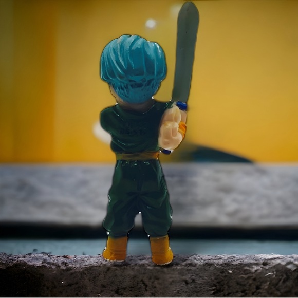 Rare Dragon Ball Z Trunks Figurine (1989) - Picture 5 of 6